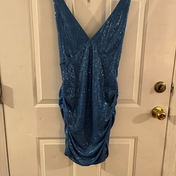 UO Woman's Blue Mila Sequin Strappy-Back Holiday Party Mini Dress Sz LR - Picture 2 of 12